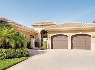 3259 Atlantic Cir, Naples, FL 34119