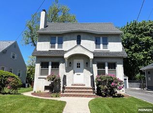 126 Gordon St, Ridgefield Park, NJ 07660