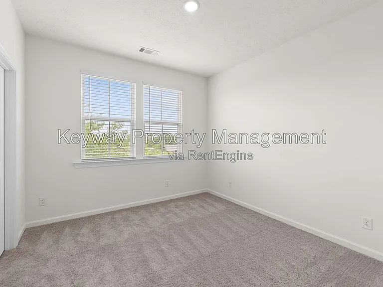 1144 Carolina Ave — Photo 13