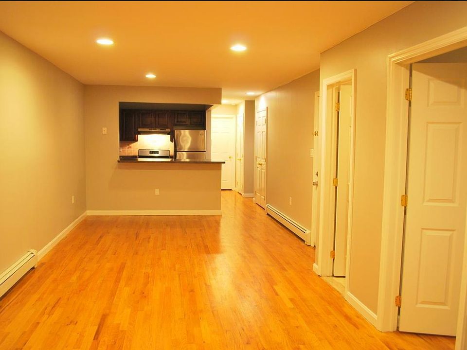2nd image of 338 Fenimore St