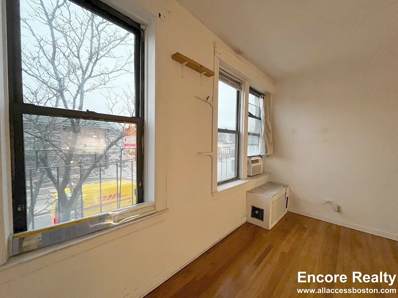 Studio, 350 sqft, $1,750 — Photo 3