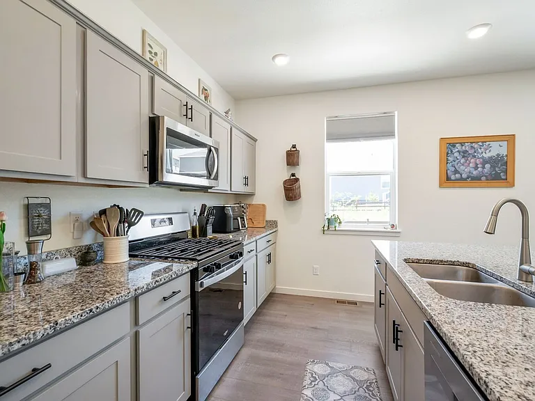 2757 Wren Dr — Photo 7
