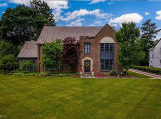 2968 Glengary Rd, Shaker Heights, OH 44120