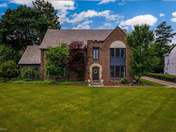 2968 Glengary Rd, Shaker Heights, OH 44120