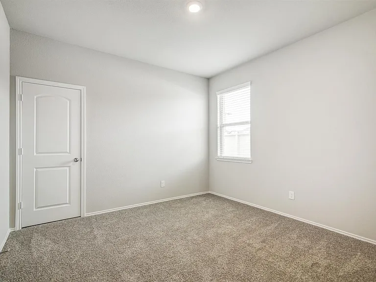 9304 Colonial Bent Ct — Photo 18