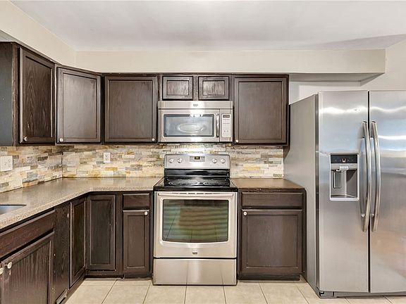 2nd image of 7365 W Chester Rd