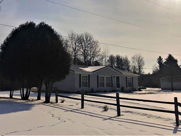3rd image of 472 Lake Maynard Trl