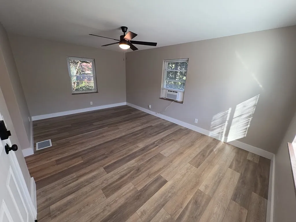 113 Glenwood Ave Unit 1 — Photo 3