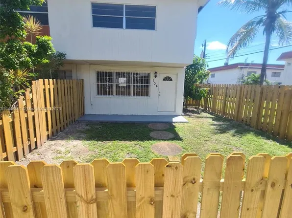 1500 NE 151st St APT 104, Miami, FL 33162