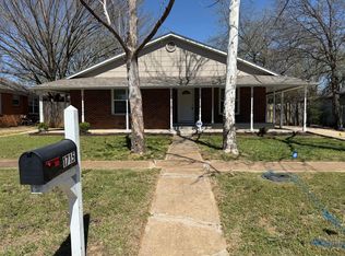 1715 W Elm St, Denison, TX 75020