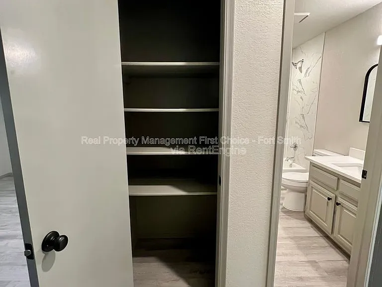 1709 Brooken Hill Dr — Photo 16