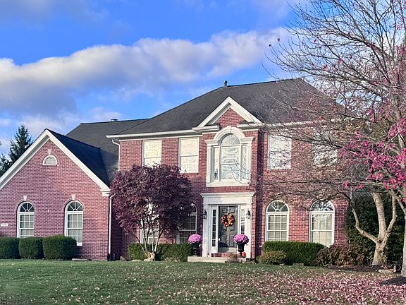 2nd image of 11446 Sutton Place Dr W