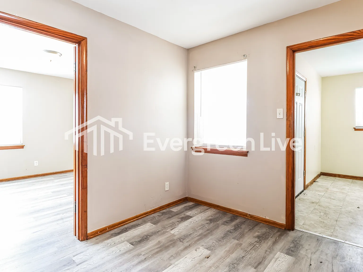 3 bed, 2.0 bath, 1378 sqft, $1,195 — Photo 3
