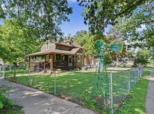 506 S Poplar St, Ottawa, KS 66067