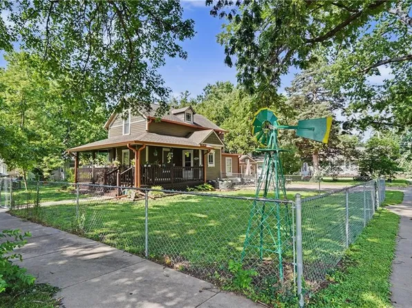 506 S Poplar St, Ottawa, KS 66067