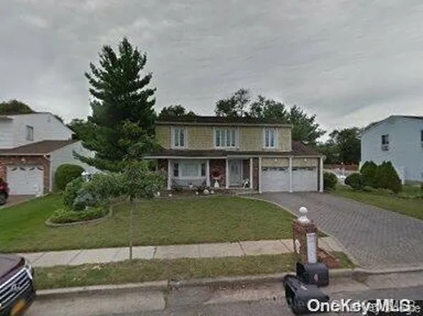 (undisclosed Address), Amityville, NY 11701