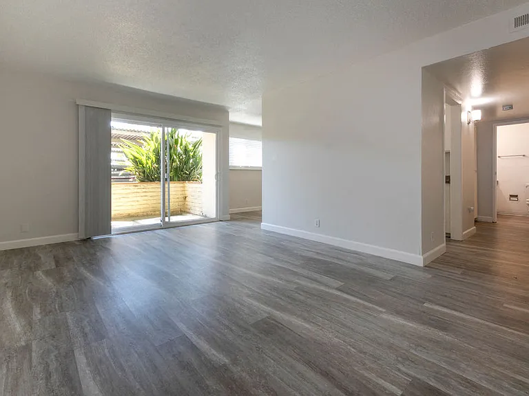 Solaris Apartments — Photo 26