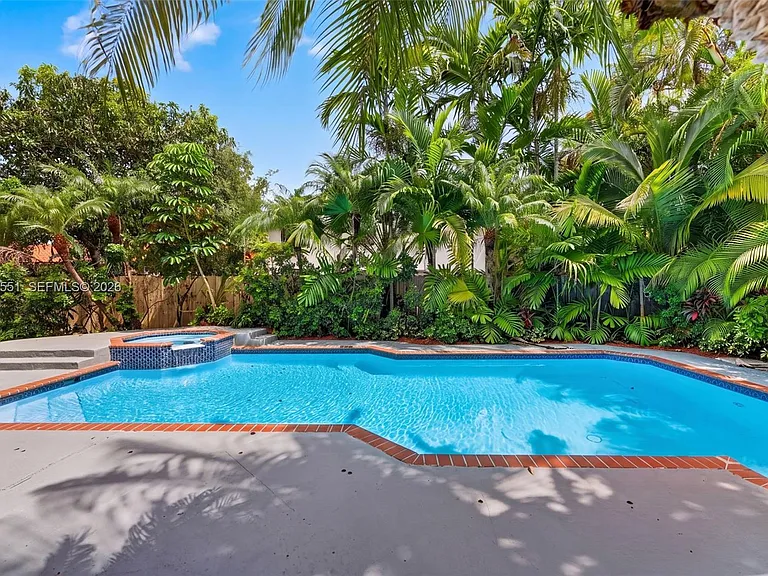 14251 SW 107th Ter — Photo 31