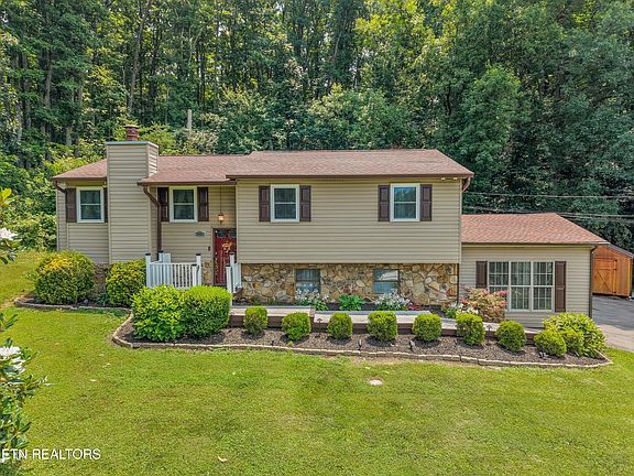 2nd image of 3453 Russellwood Dr