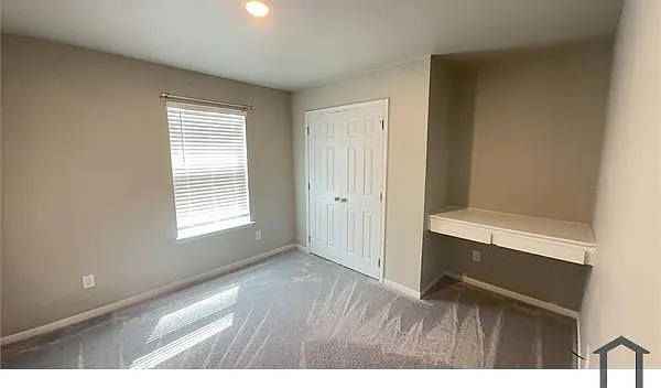 3 bed, 1380 sqft, $1,600 — Photo 2