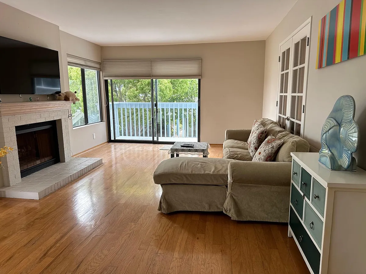 Building Photo - 3251 Via Marin