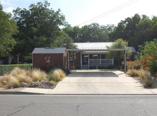 224 S Rio Grande St, Lockhart, TX 78644