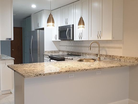 5th image of 10143 Brookwood Forest Blvd