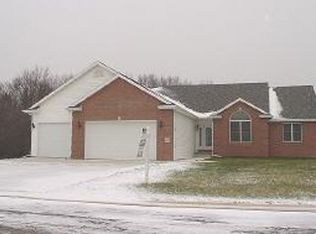 4828 Corsican Pine Dr, Appleton, WI 54913