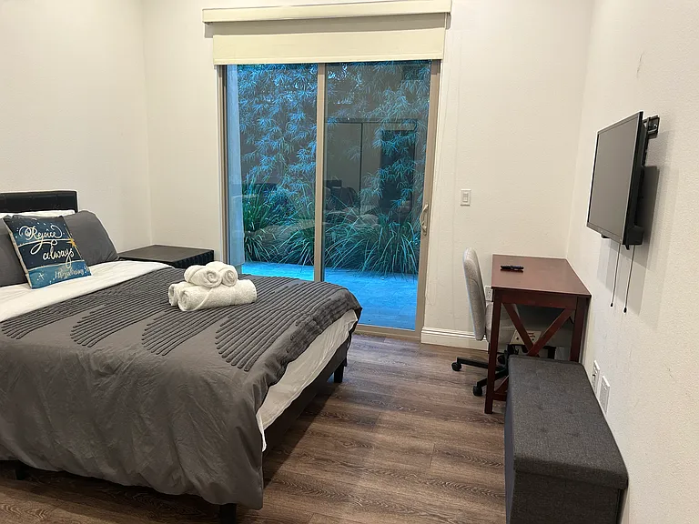 The 2nd bedroom 1