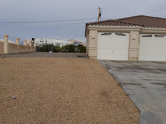 2nd image of 3601 Monterey Dr