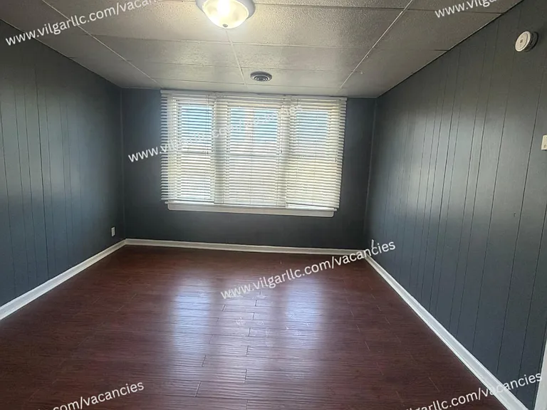 4002 Pulaski St — Photo 11