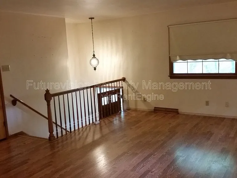 3710 Kovarik Ln — Photo 11