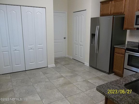 4th image of 618 Servia Dr
