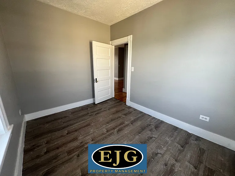 325 Amory St #3 — Photo 8