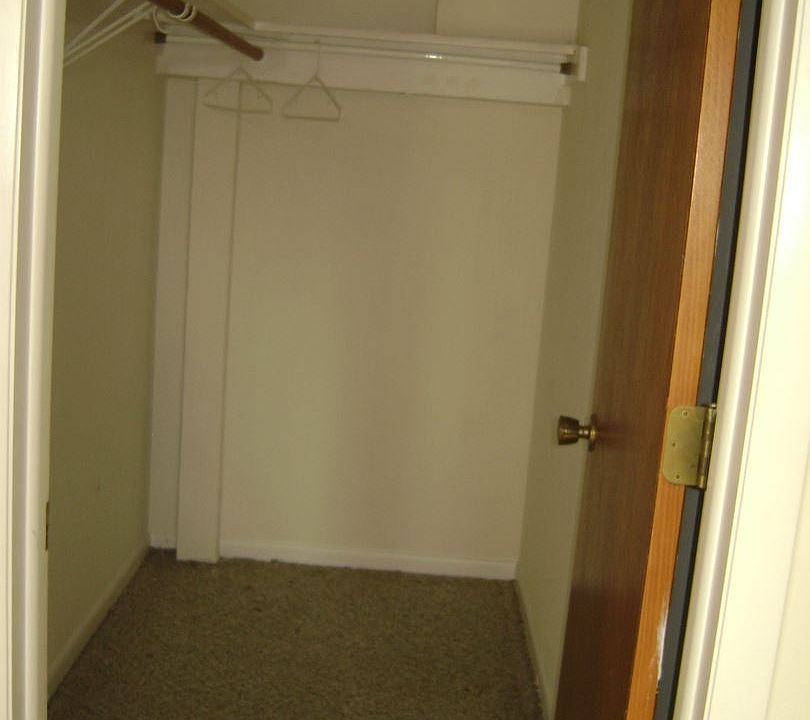 2nd image of 4845 Manor Ct APT 2