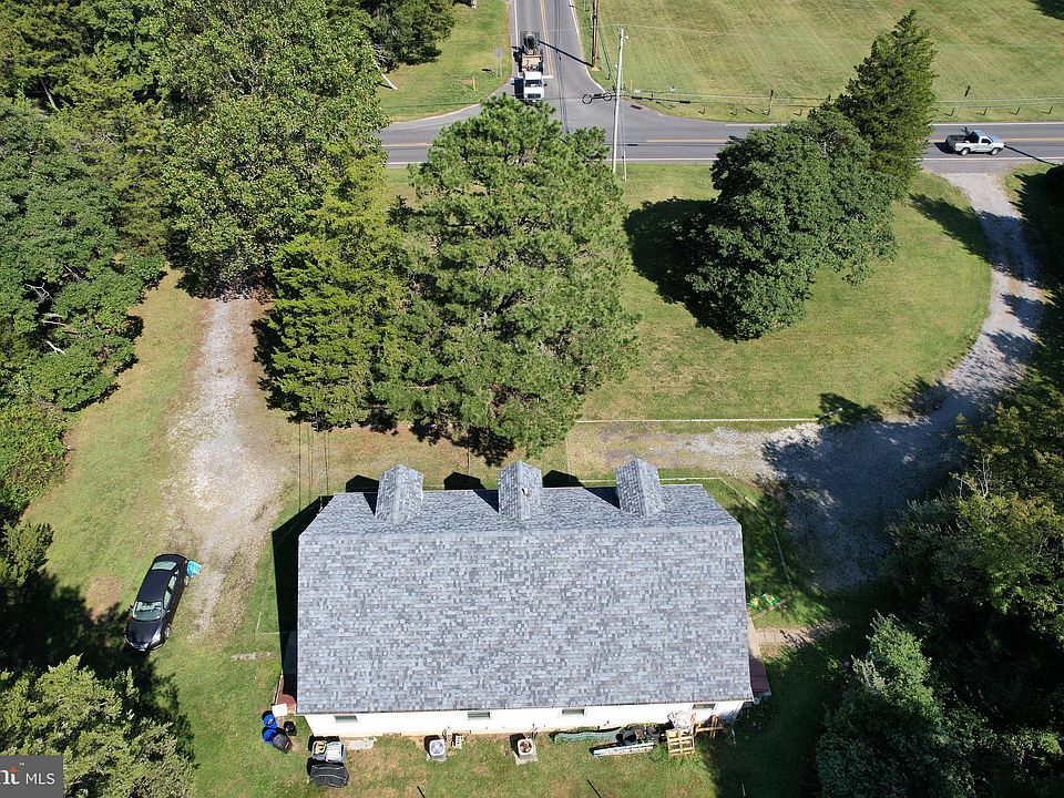 2nd image of 3501 Oak Rd
