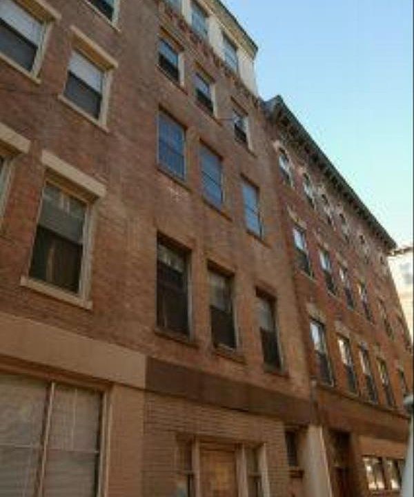2nd image of 46 N Bennet St