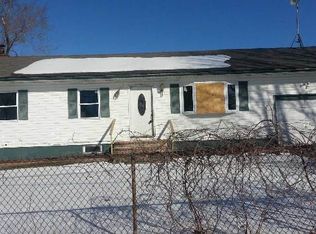 3 Jensen Rd, Bay Shore, NY 11706