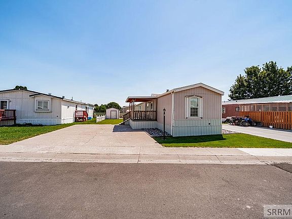 2nd image of 850 Parkway Dr Trailer 79