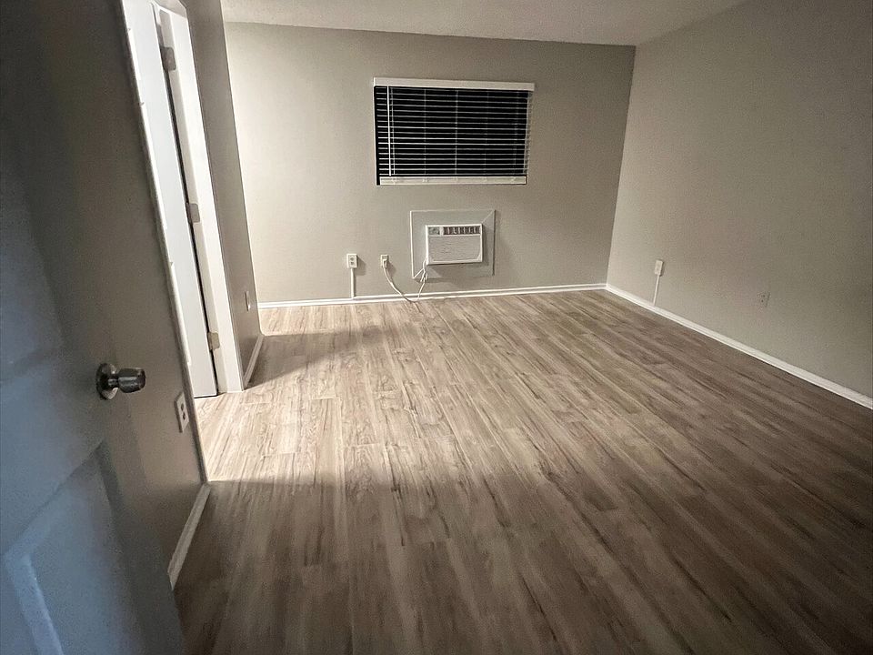 1st image of 7525 83rd St N APT 126