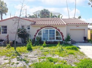 15732 1st St E, Redington Beach, FL 33708