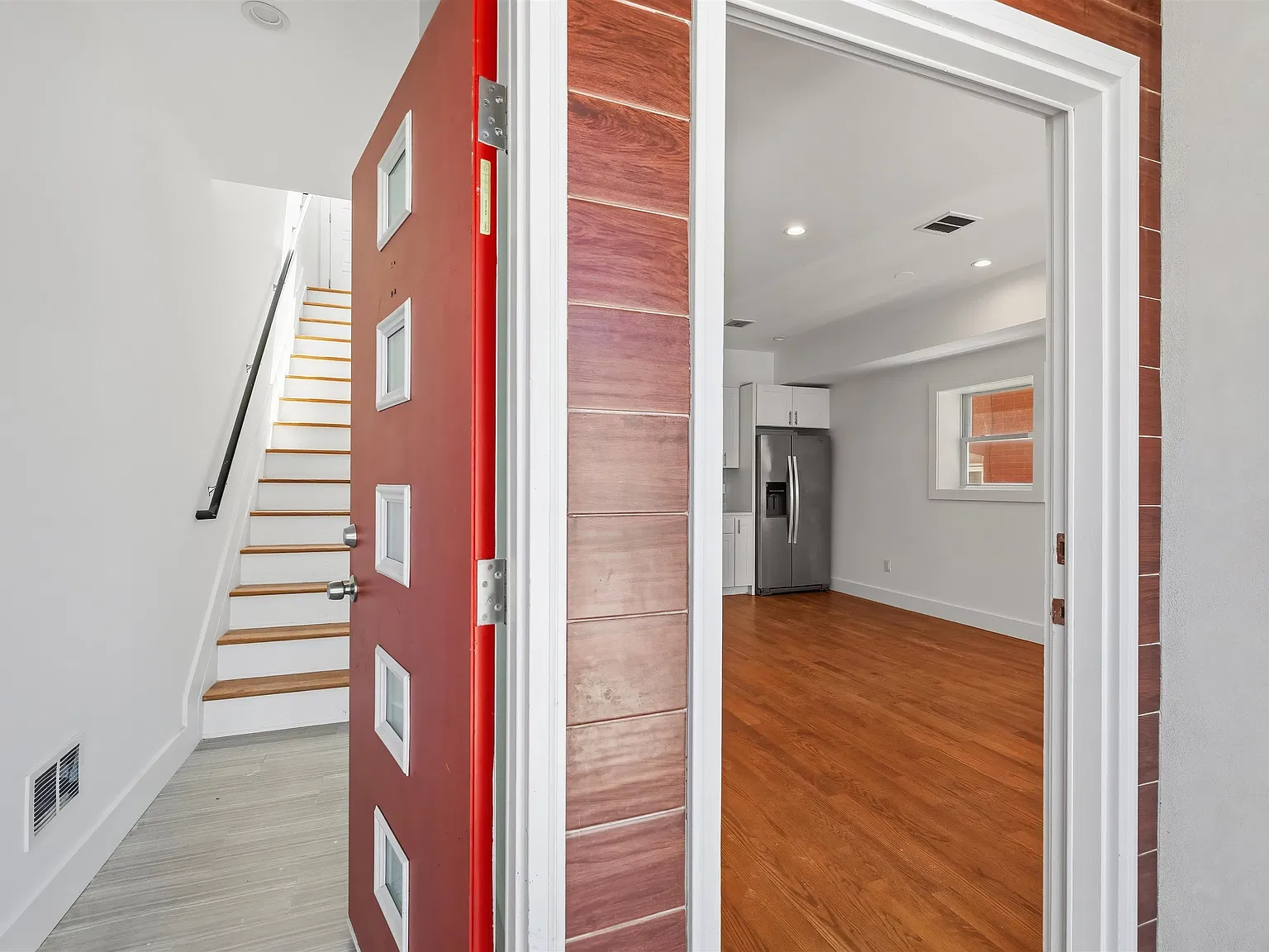 141 Beach St — Photo 2