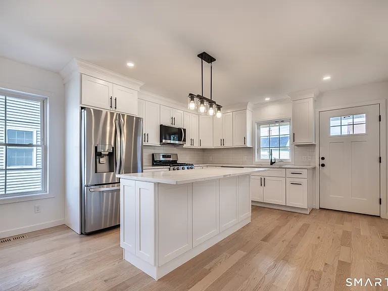 330 Pleasantview Ave #1 — Photo 6