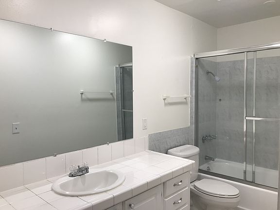 5th image of 2117 Elden Ave #32