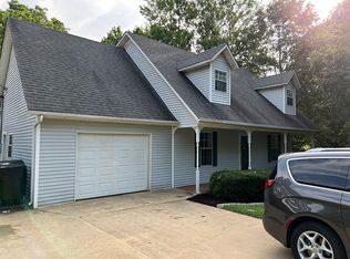 411 White Oak Cir, Dyersburg, TN 38024