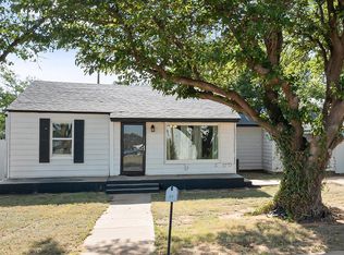107 Stadium Dr, New Home, TX 79381