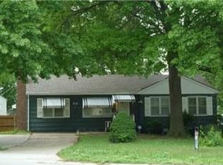 311 N Jennings Rd, Independence, MO 64056