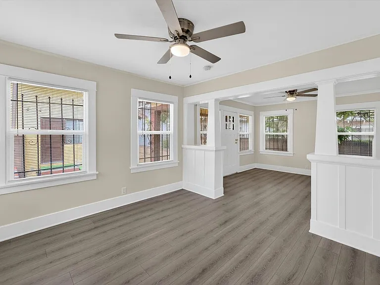 5008 1/2 S Wilton Pl — Photo 3