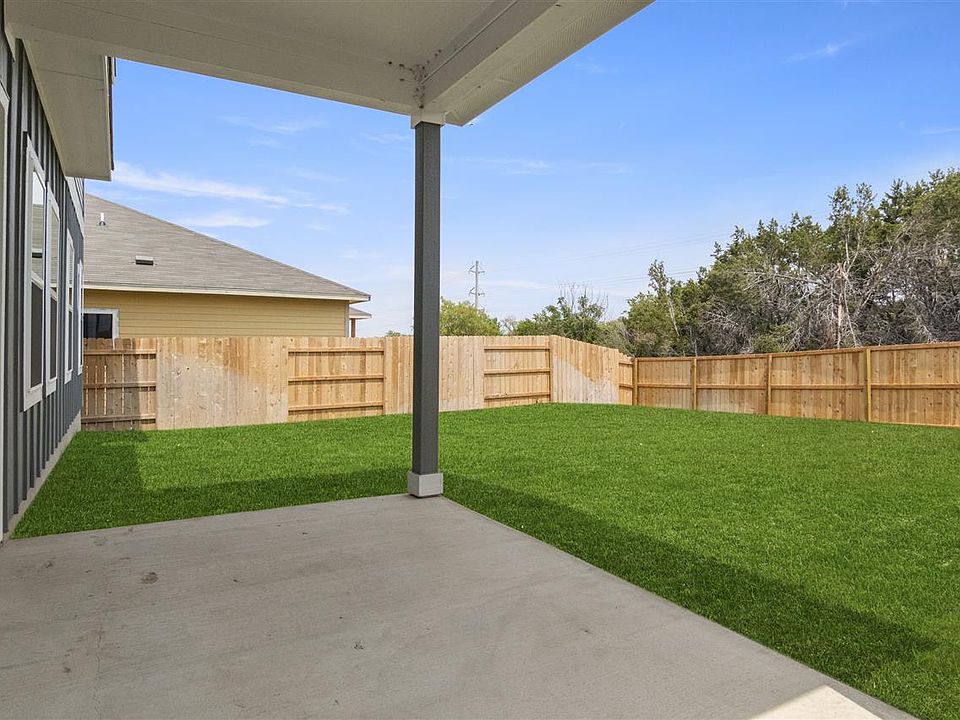 2nd image of 11425 Comano Dr