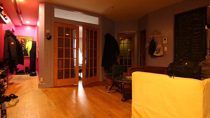 Rented by Nooklyn NYC LLC | media 41